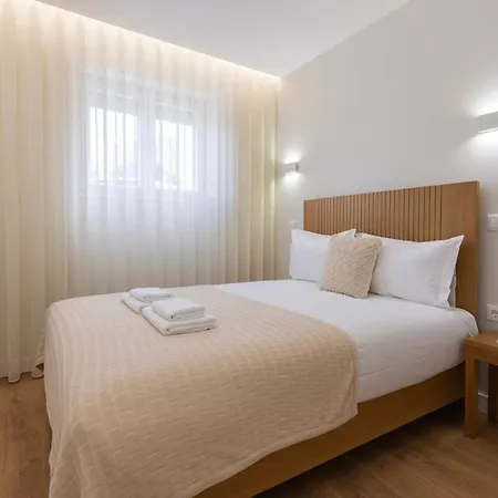 Apartment Modern 2br With Patio And Ac