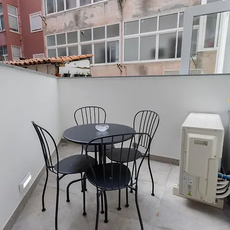 Apartment Modern 2br With Patio And Ac *