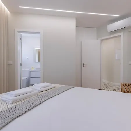 شقة Modern 2br With Patio & Ac - 0e *